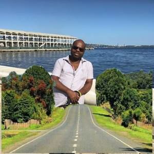 Meet your Posher, Dongala